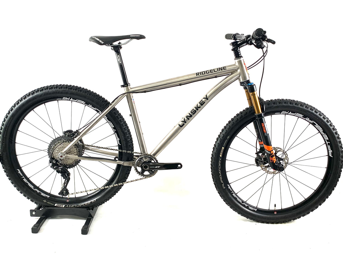 Ridgeline mountain outlet bike