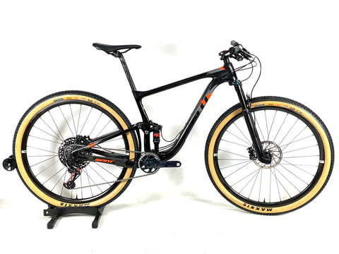 2018 Giant Anthem Advanced Pro 1 29er X01/GX 1X12 Carbon Wheels Size: Medium