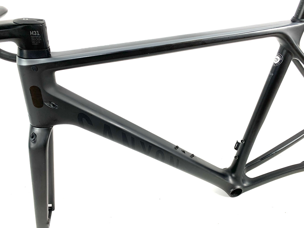 Canyon discount carbon frame