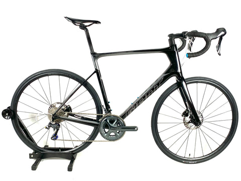 2021 Giant Defy Advanced Disc Ultegra 11 Speed DT Swiss Alloy Wheels Size: XL(60cm)